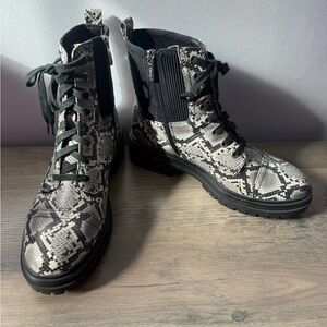 Circus by Sam Edelman Black and Gray Python Snakeskin Boots